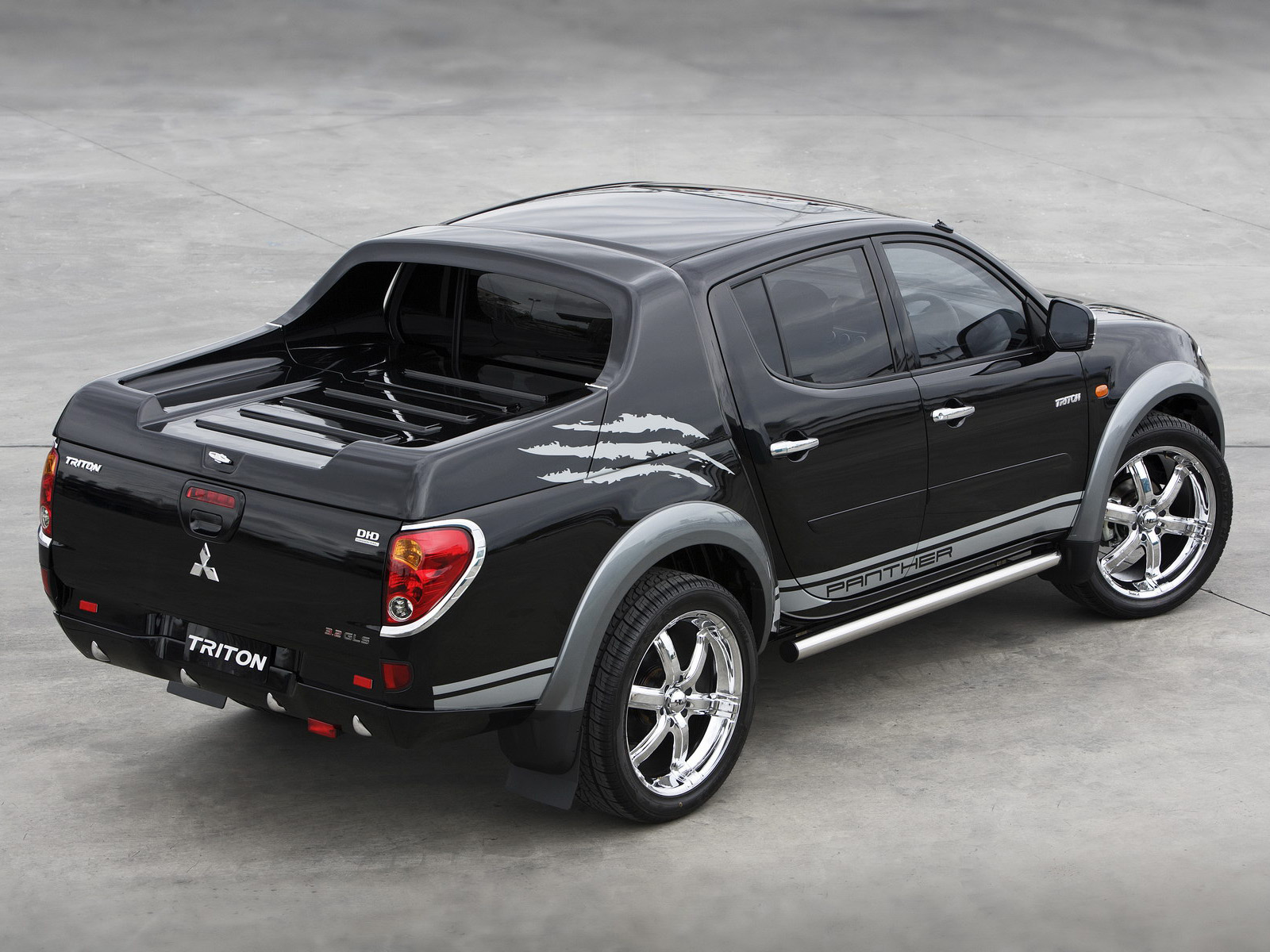 Mitsubishi_L200_pic_53625.jpg