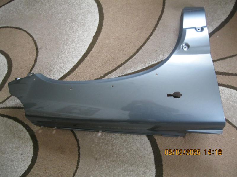 Крыло правое цвет кварц 630