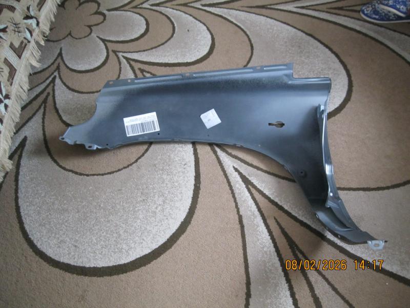 Крыло правое цвет кварц 630